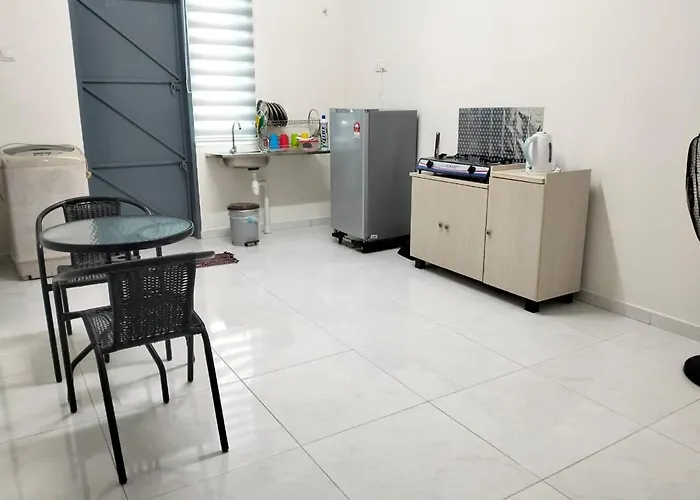 Mahzan Homestay
