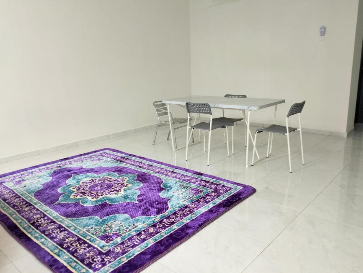 Mahzan Homestay *